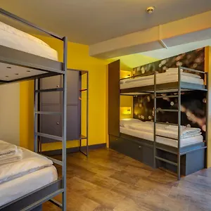 Meininger Olympiapark Hotel Monaco di Baviera